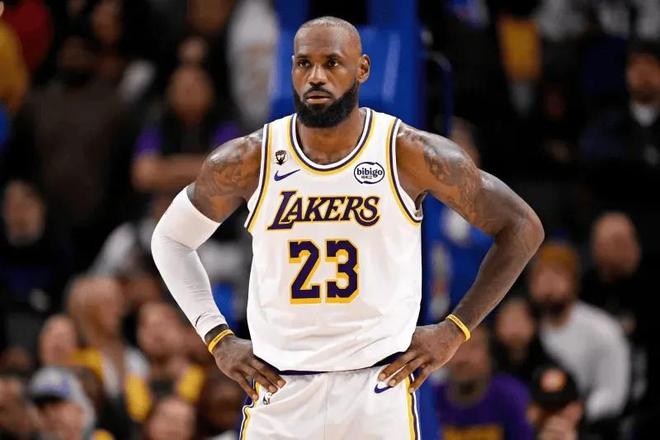 湖人末节发力大胜篮网 东契奇砍41分里弗斯末节