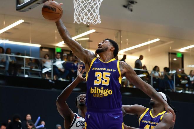 南湾湖人险胜圣迭戈快船晋级季后赛第二轮